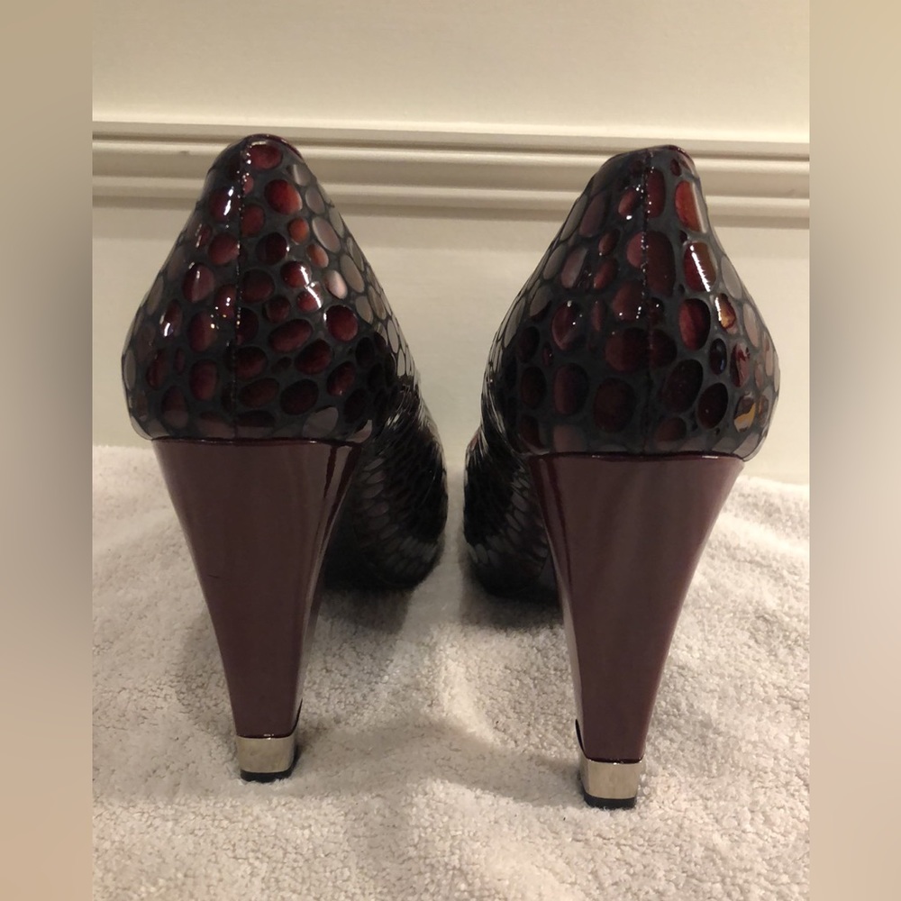 Women’s BCBG shoes - size 9.5 - Picture 4 of 5